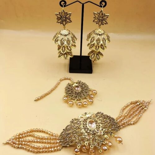 Golden Chokar Pati With Earrings + FREE Bindiya